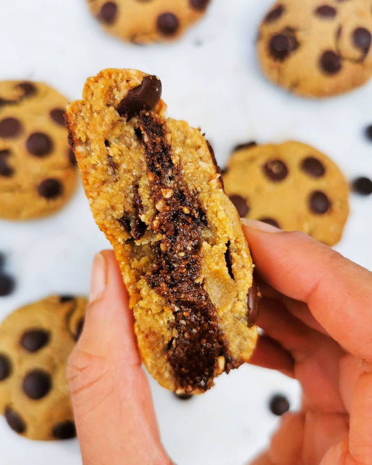 HAZELNUT NUTELLA STUFFED COOKIES