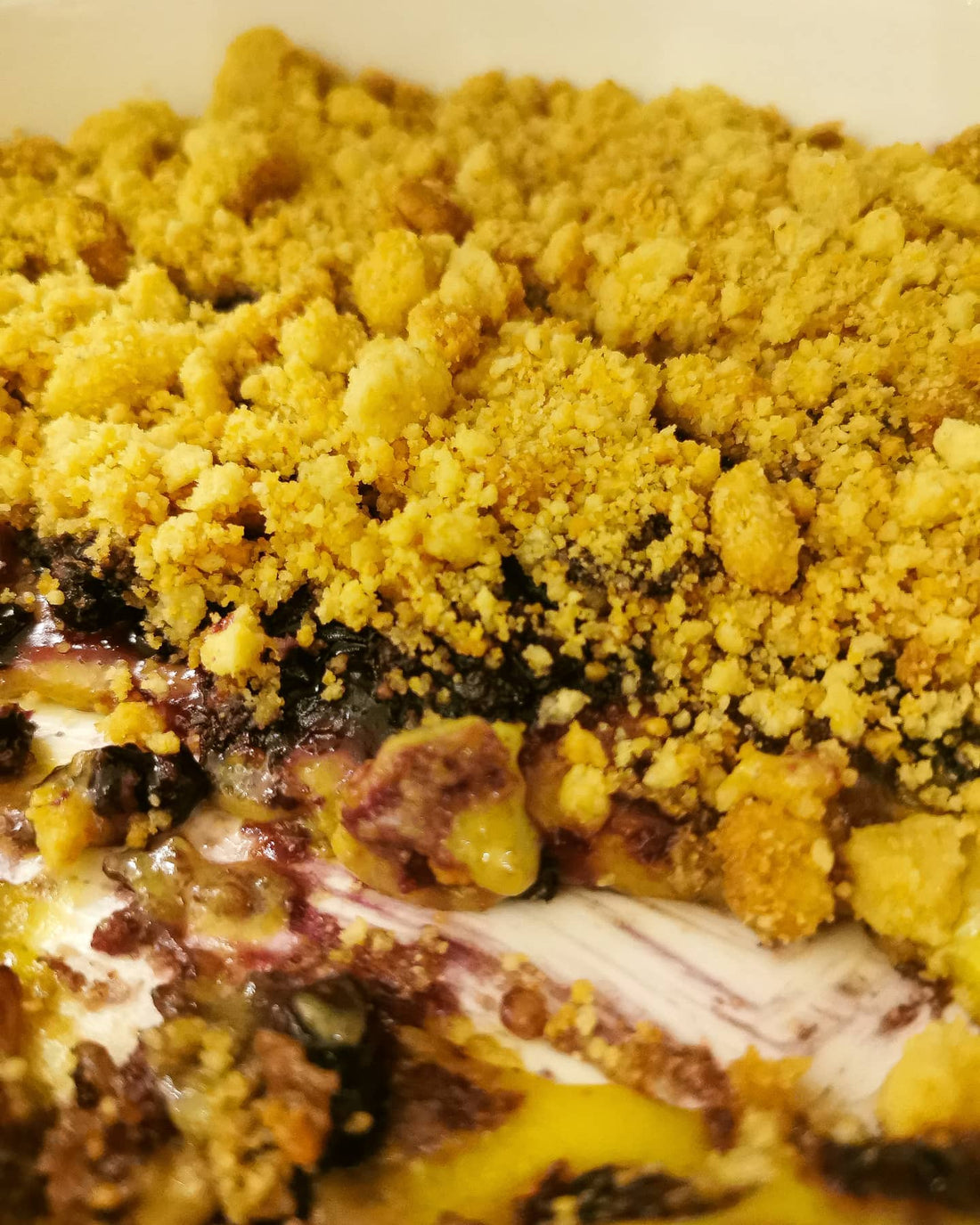 BLUEBERRY NUT BUTTER CRUMBLE 🍇