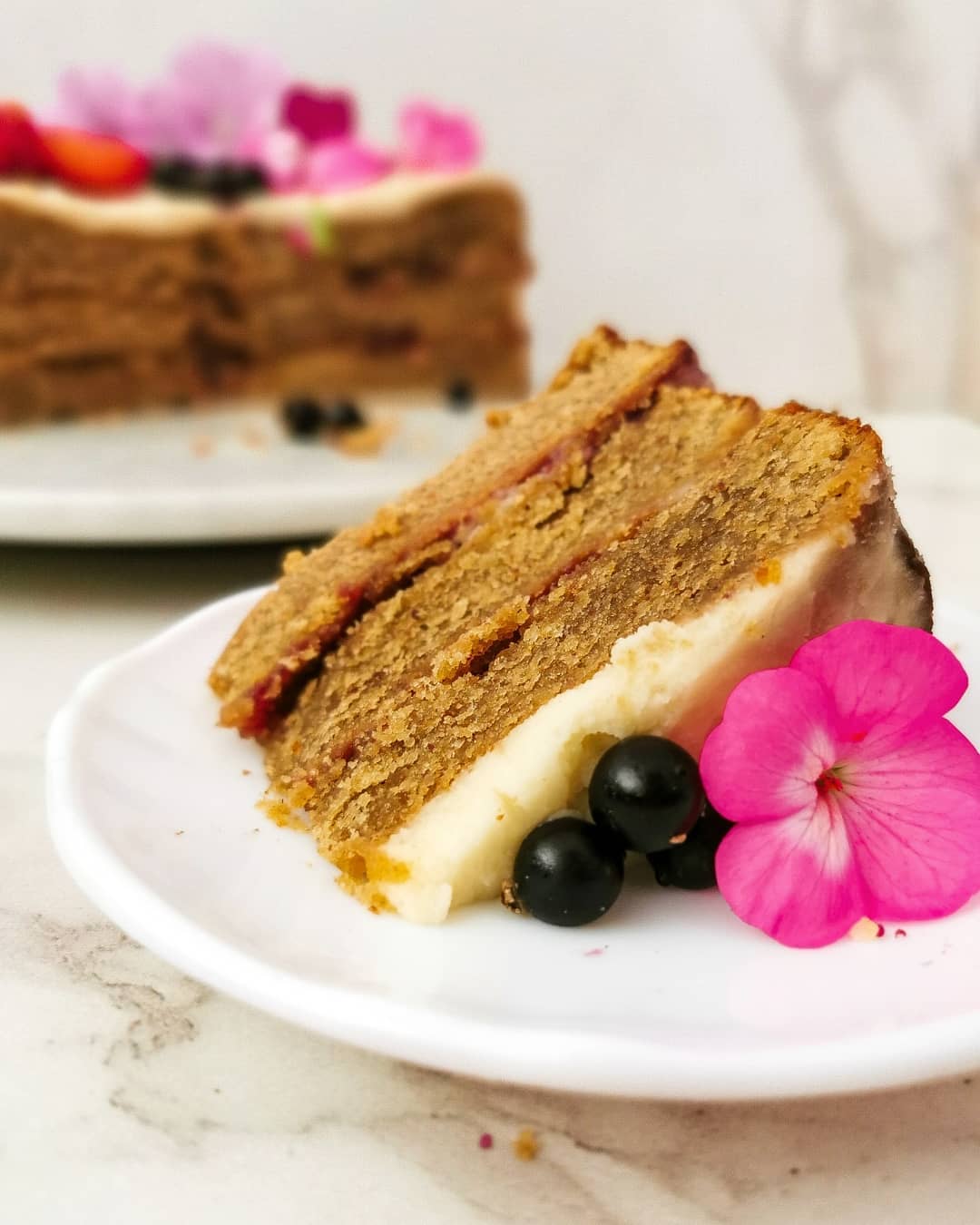 CREAM CHEESE FROSTING & STRAWBERRY JAM LAYER CAKE